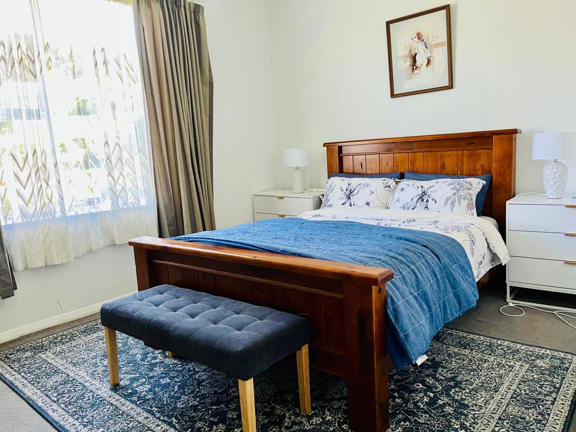 Modern Upstairs Apartment In Dunedin Central Kültér fotó